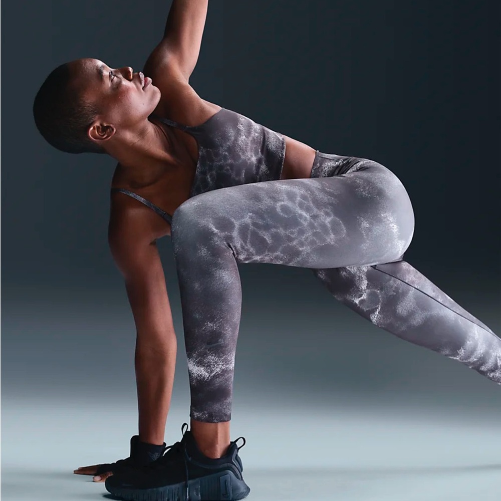Nike One Women's High-Waisted 7/8 Printed Leggings size 1X - Picture 3 of 7